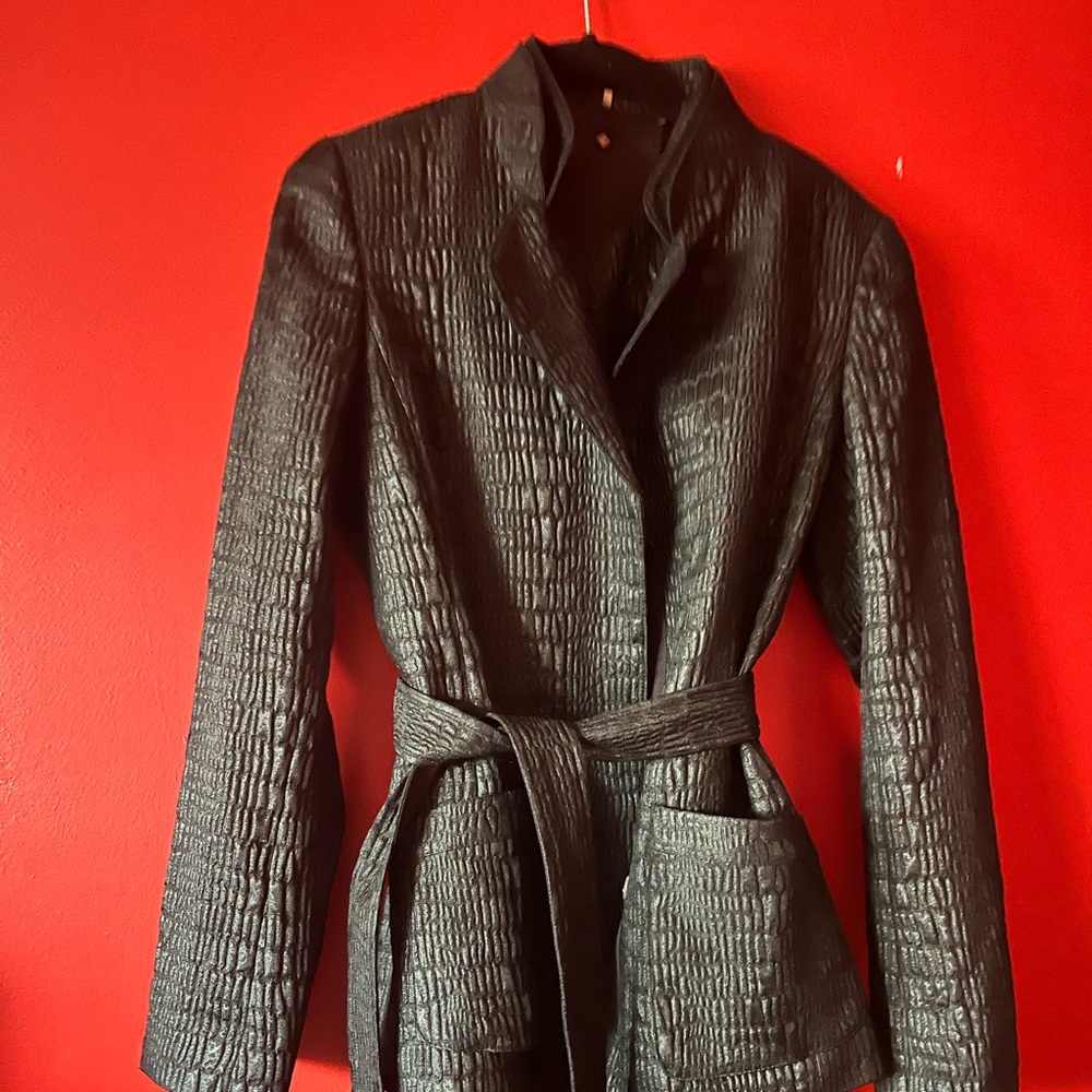 Elie Tahari suit